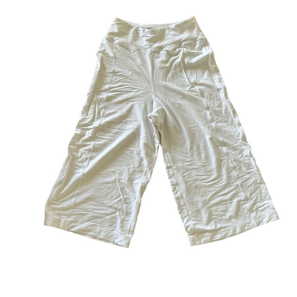 lululemon athletica Pants - Lululemon Cropped Wide Leg Pants